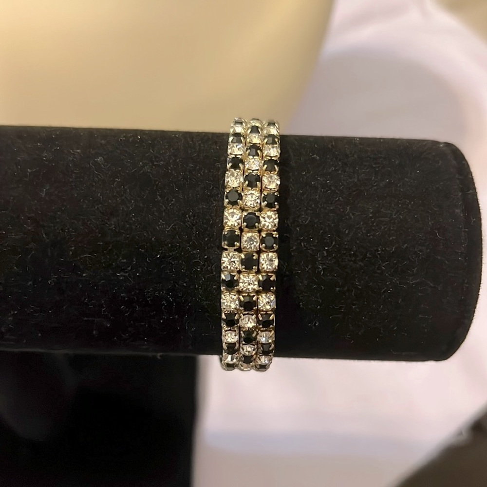 New Rhinestone Black and White Studded Checkered Pattern Stretch Bracelet